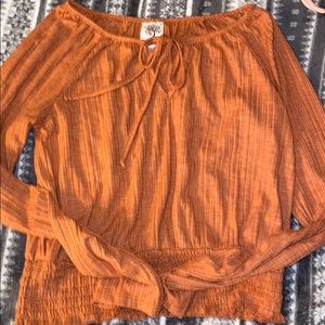Small long sleeve top